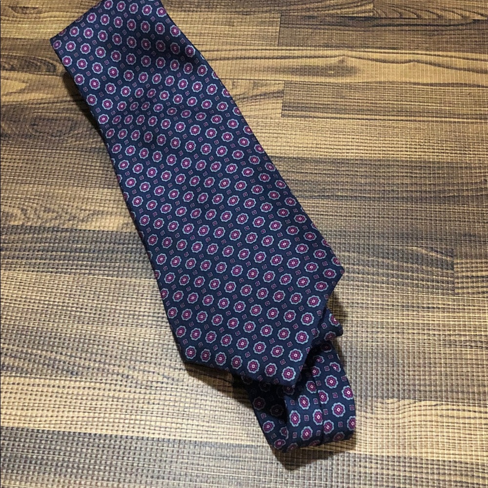 Mario Valentino Navy Silk Tie with Pink Medallion Pattern